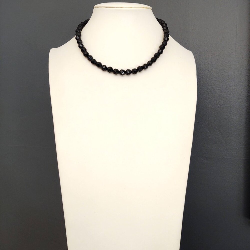 Black glass bead choker necklace - Picture 2 of 11